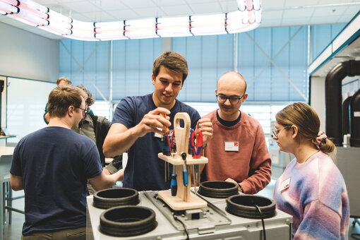 Zehnder_Academy_Trainers_Training_Knowledge-Center_Magazin-(4) Book your ventilation training in Zehnder Academy