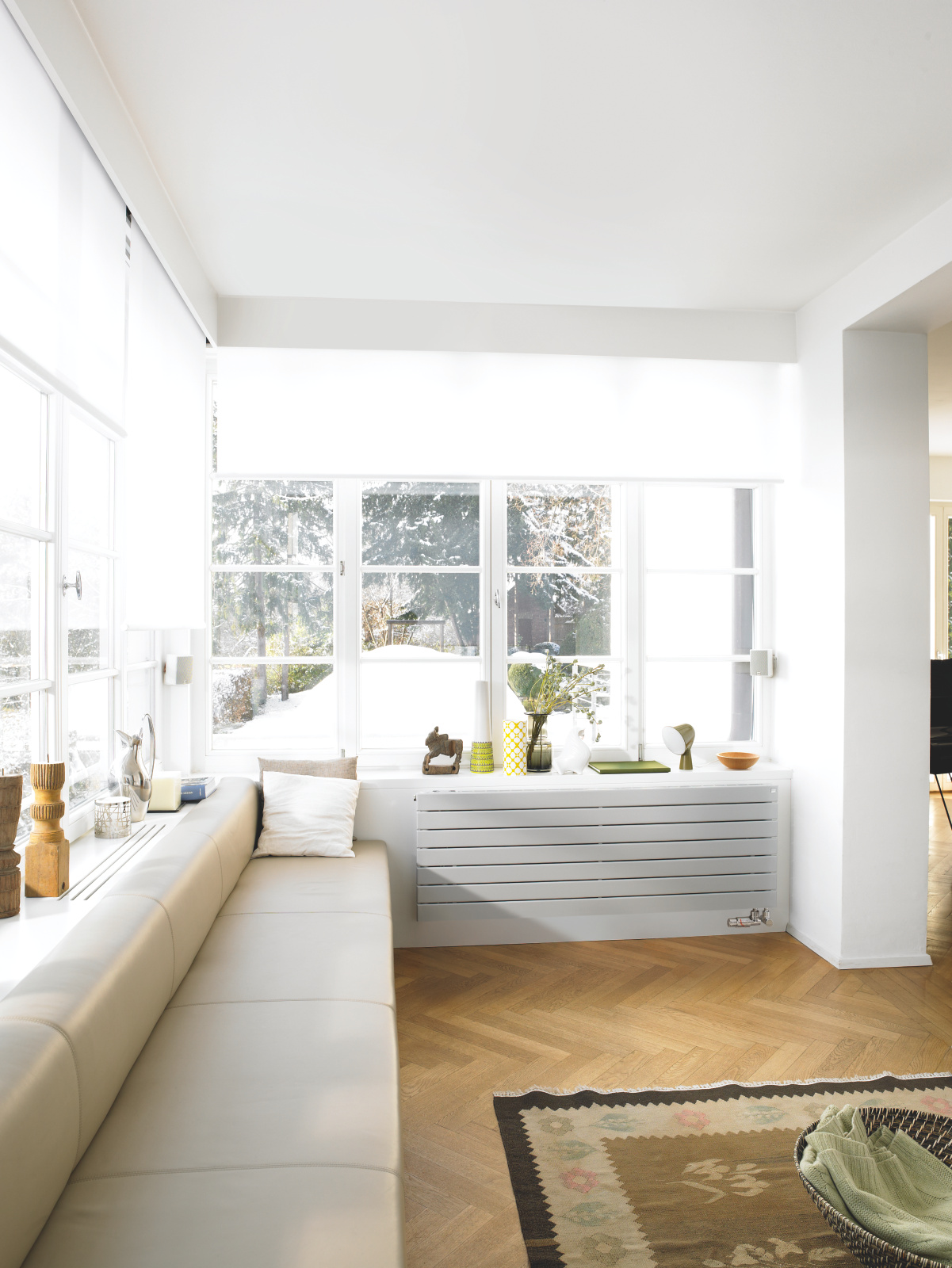 Zehnder_RAD_Nova-Neo-HY_livingroom Rendering Zehnder Nova Neo Decorative radiator Front view